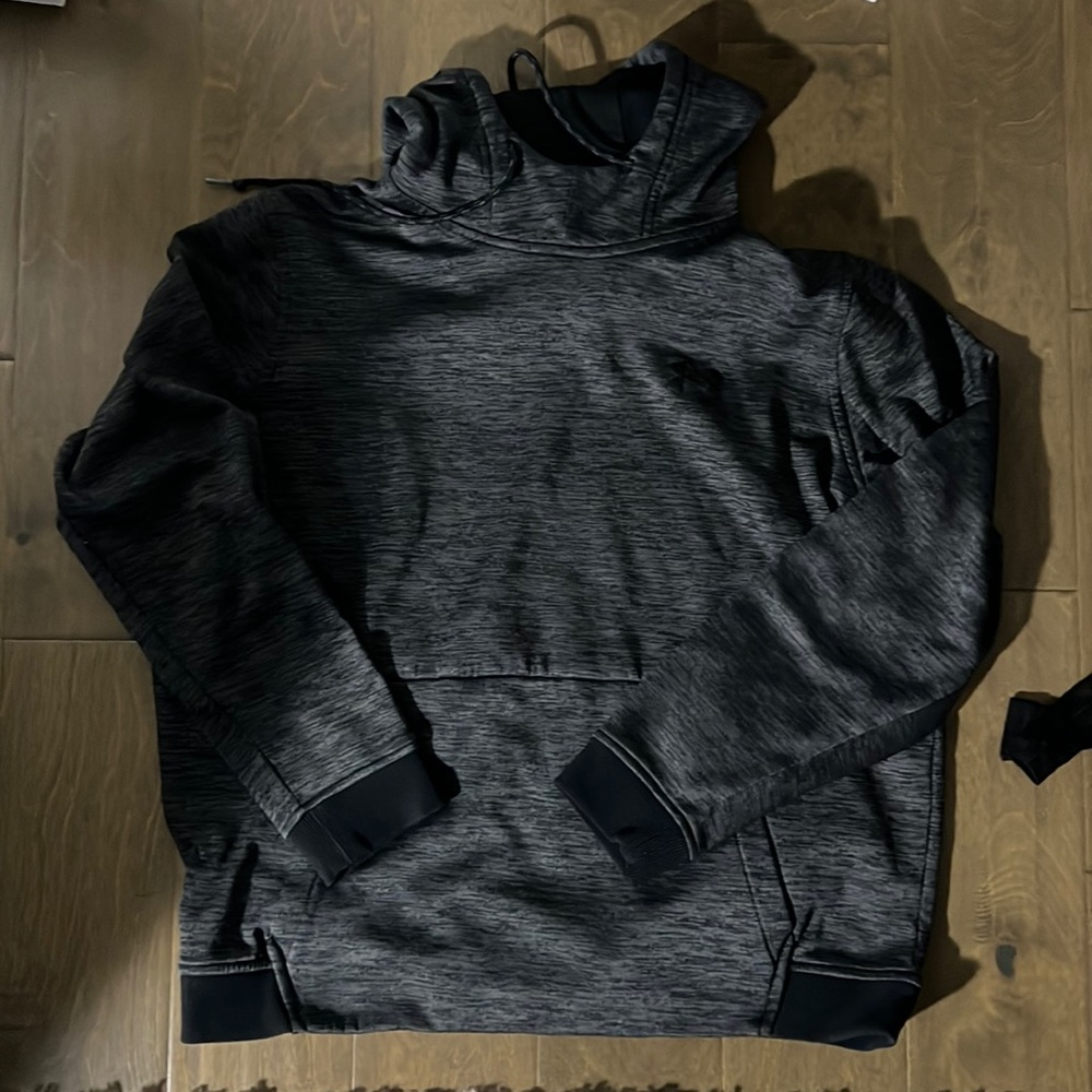 Black Underarmor Hoodie